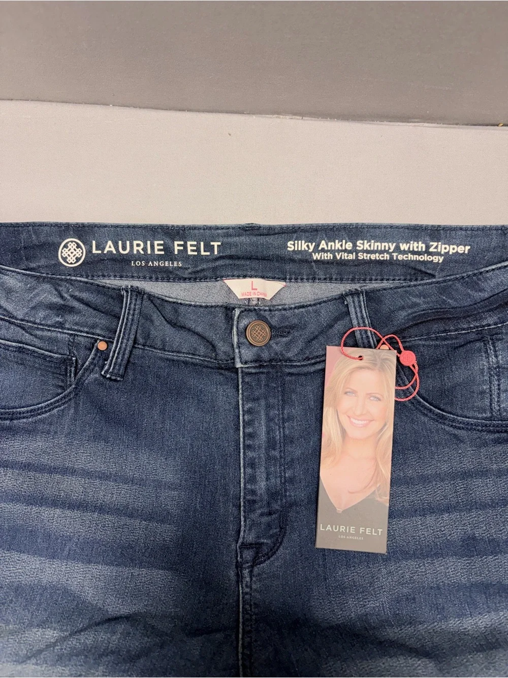 Laurie Felt Slim Fit Womens Jeans in Faded Blue